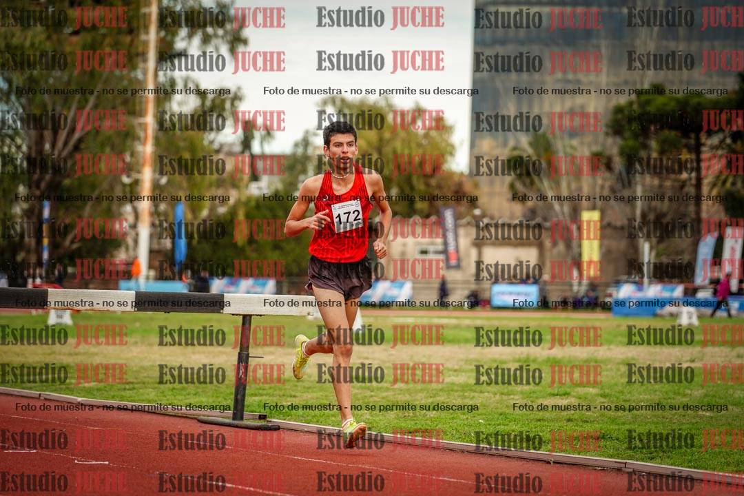 Fotos de los 2000 m con obstáculos de varones