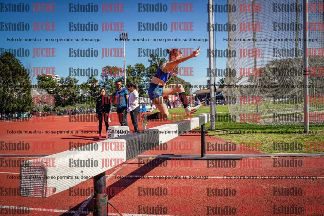 Fotos de los 1500 m con obstáculos de mujeres