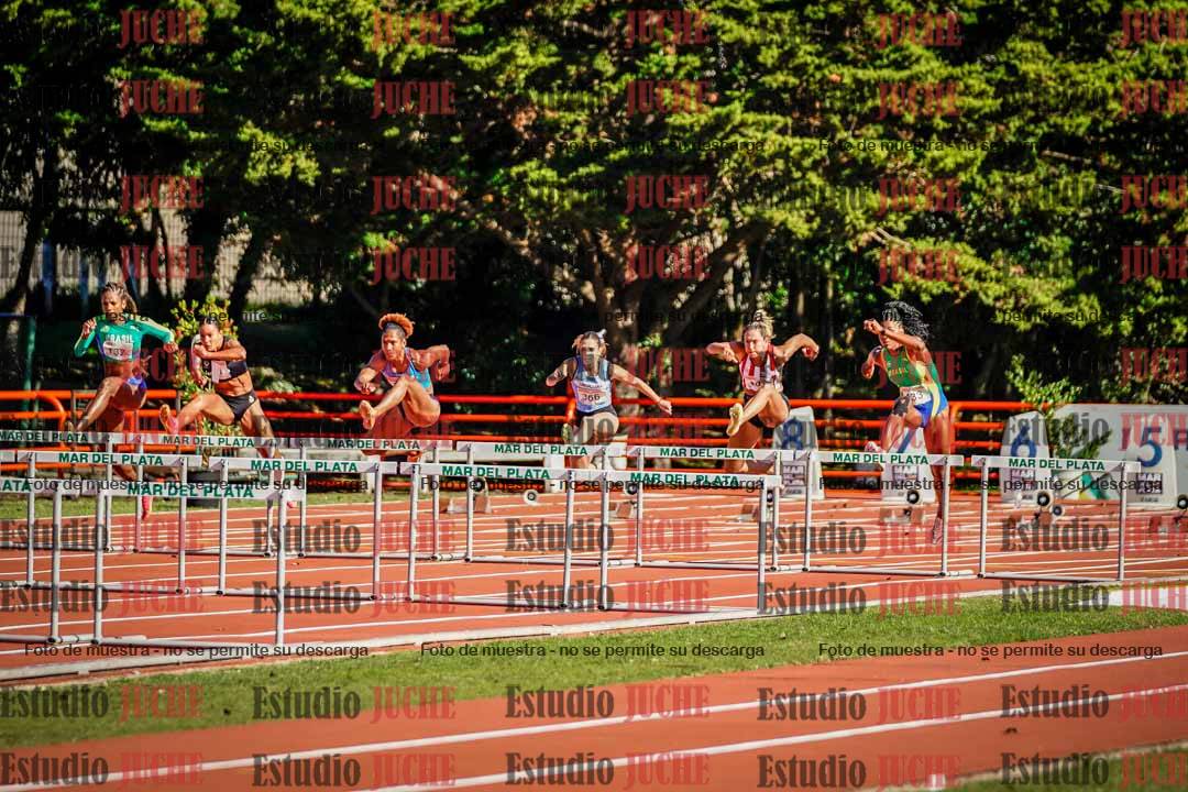 Fotos de los 100 m con vallas de mujeres - hepta 1