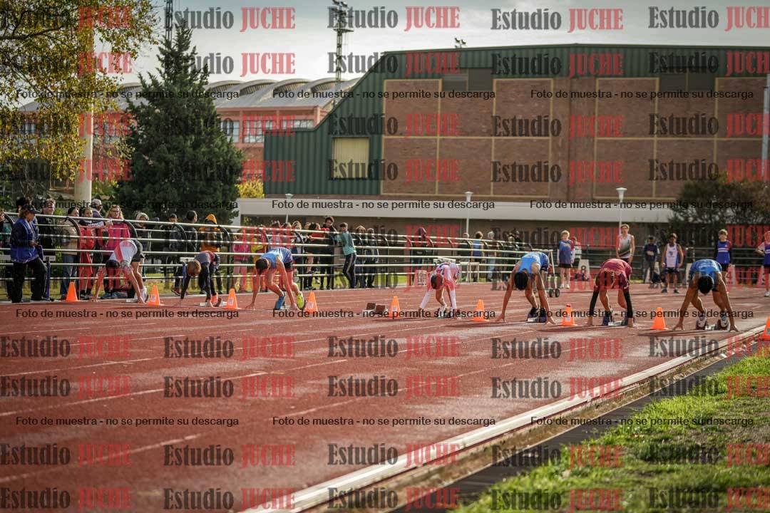 Fotos de los 80 m llanos de varones