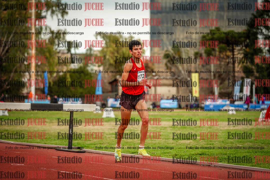 Fotos de los 2000 m con obstáculos de varones