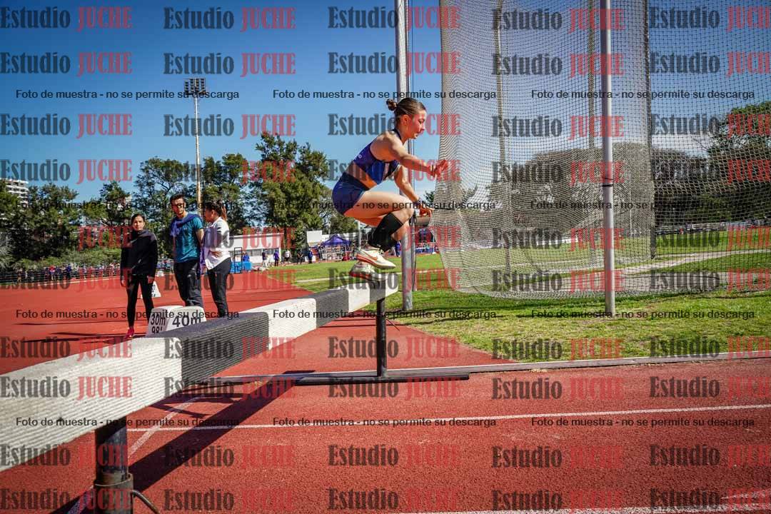 Fotos de los 1500 m con obstáculos de mujeres