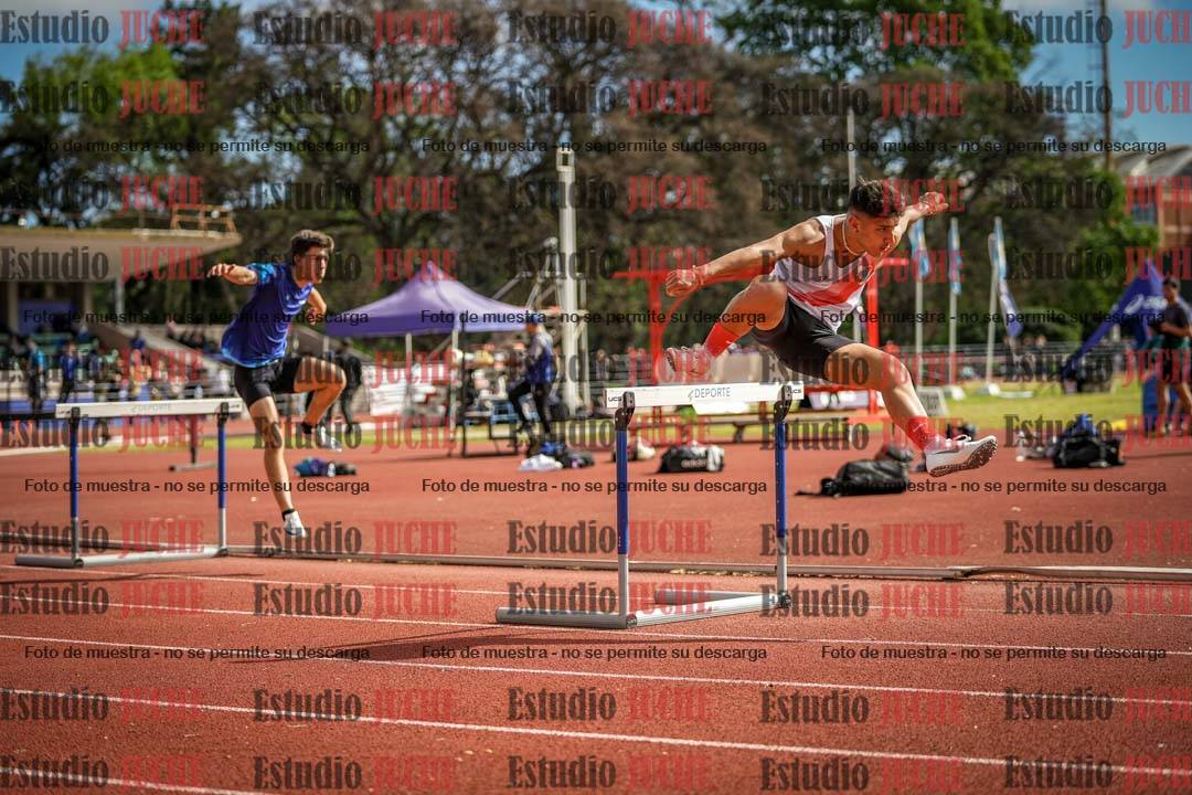 Fotos de los 400 m con vallas de varones