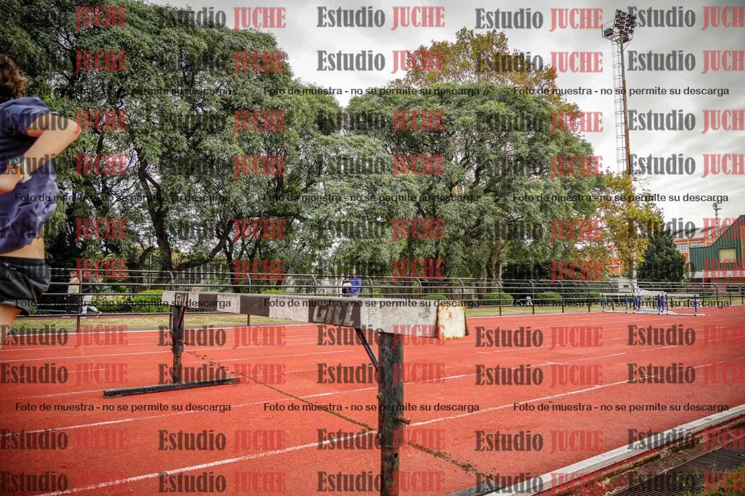 Fotos de los 3000 m con obstáculos de varones