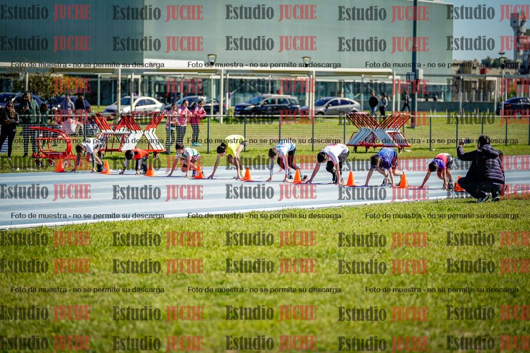 Fotos de los 50 m llanos de varones