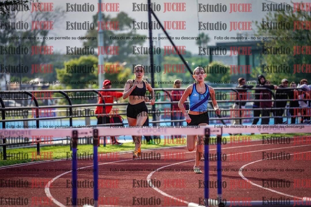 Fotos de los 400 m con vallas de mujeres