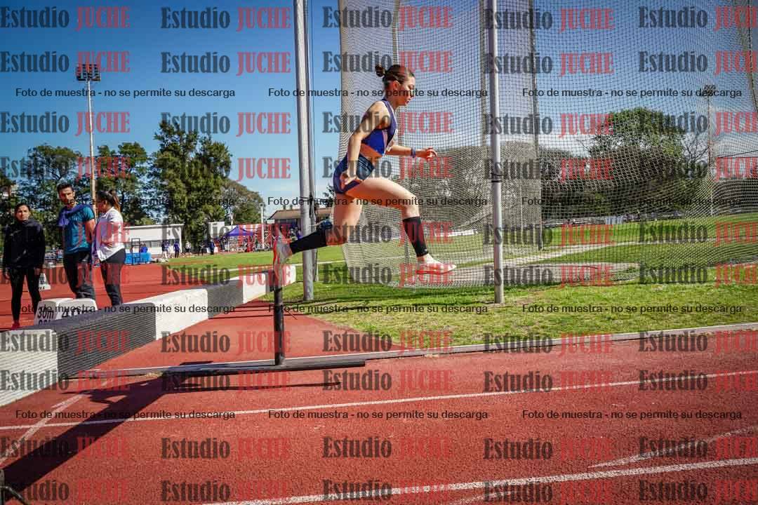 Fotos de los 1500 m con obstáculos de mujeres