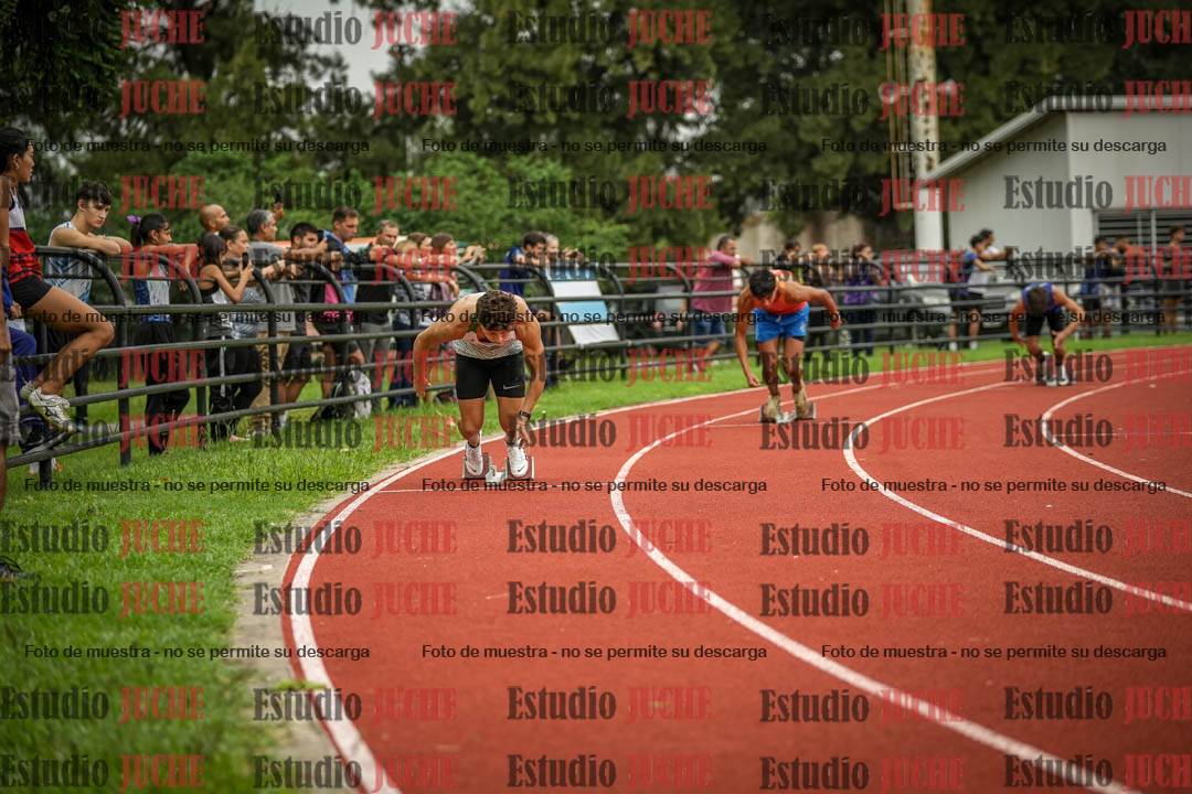 Fotos de los 400 m con vallas de varones