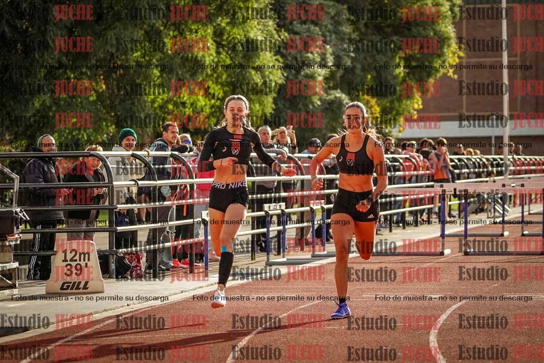 Fotos de los 100 m con vallas de mujeres