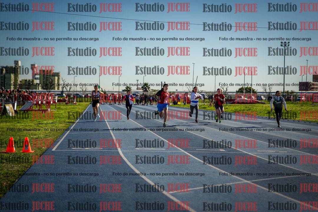 Fotos de los 80 m llanos de mujeres - U14