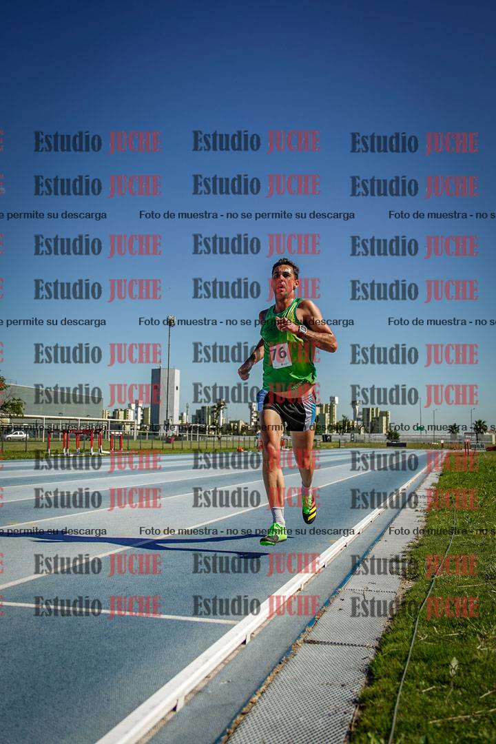 Fotos de los 5000 m de mujeres y varones - serie 1