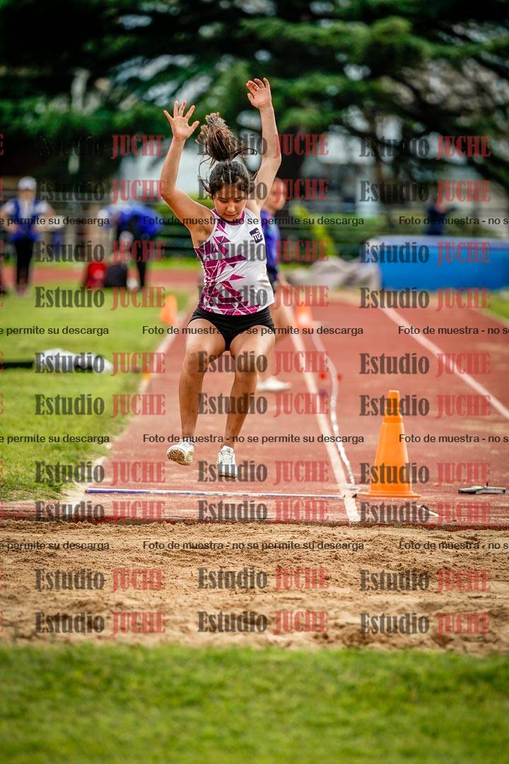 Fotos del salto en largo de mujeres - hexatlón 4