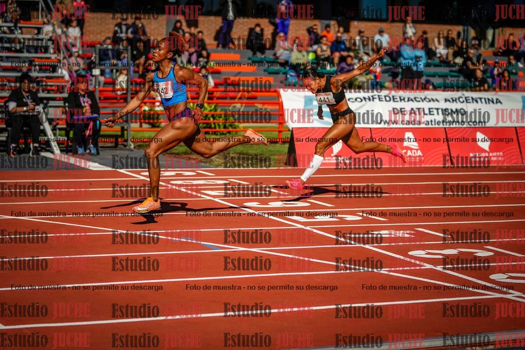 Fotos de los 100 m con vallas de mujeres - hepta 1
