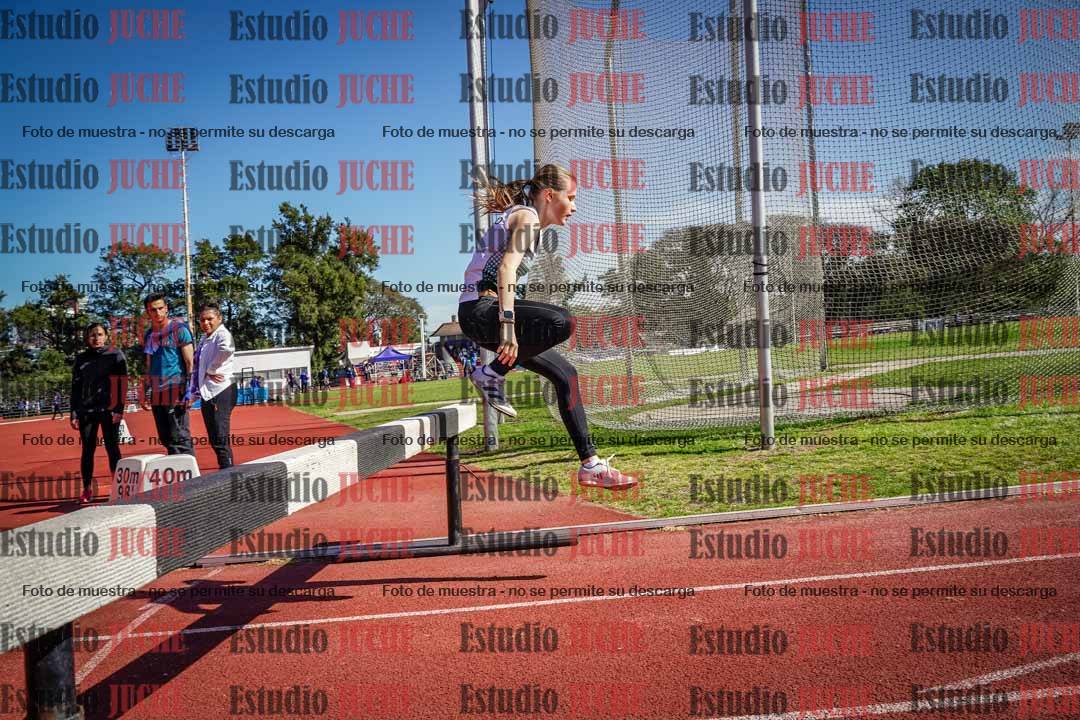 Fotos de los 1500 m con obstáculos de mujeres