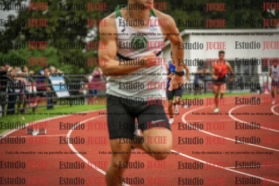Fotos de los 400 m con vallas de varones
