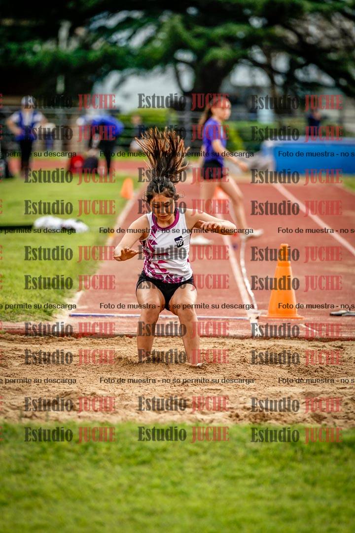 Fotos del salto en largo de mujeres - hexatlón 4