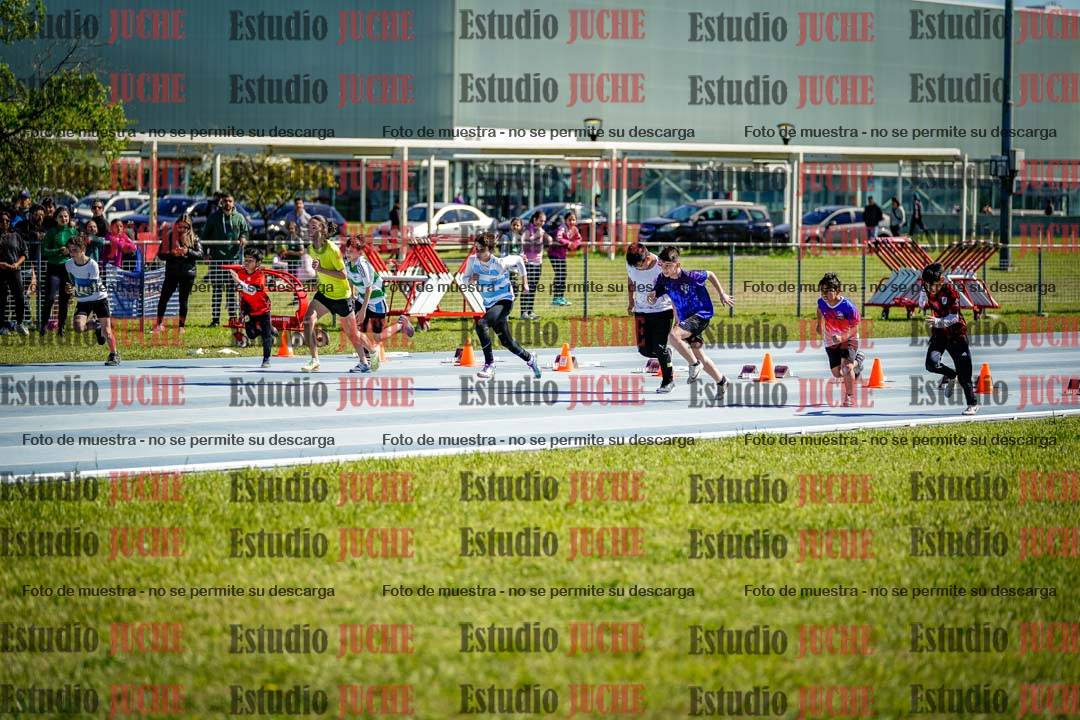 Fotos de los 50 m llanos de varones