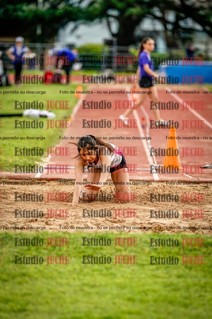 Fotos del salto en largo de mujeres - hexatlón 4