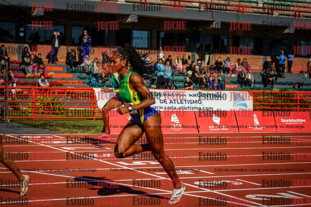 Fotos de los 100 m con vallas de mujeres - hepta 1