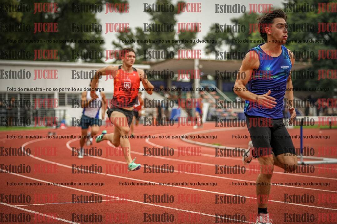 Fotos de los 400 m con vallas de varones