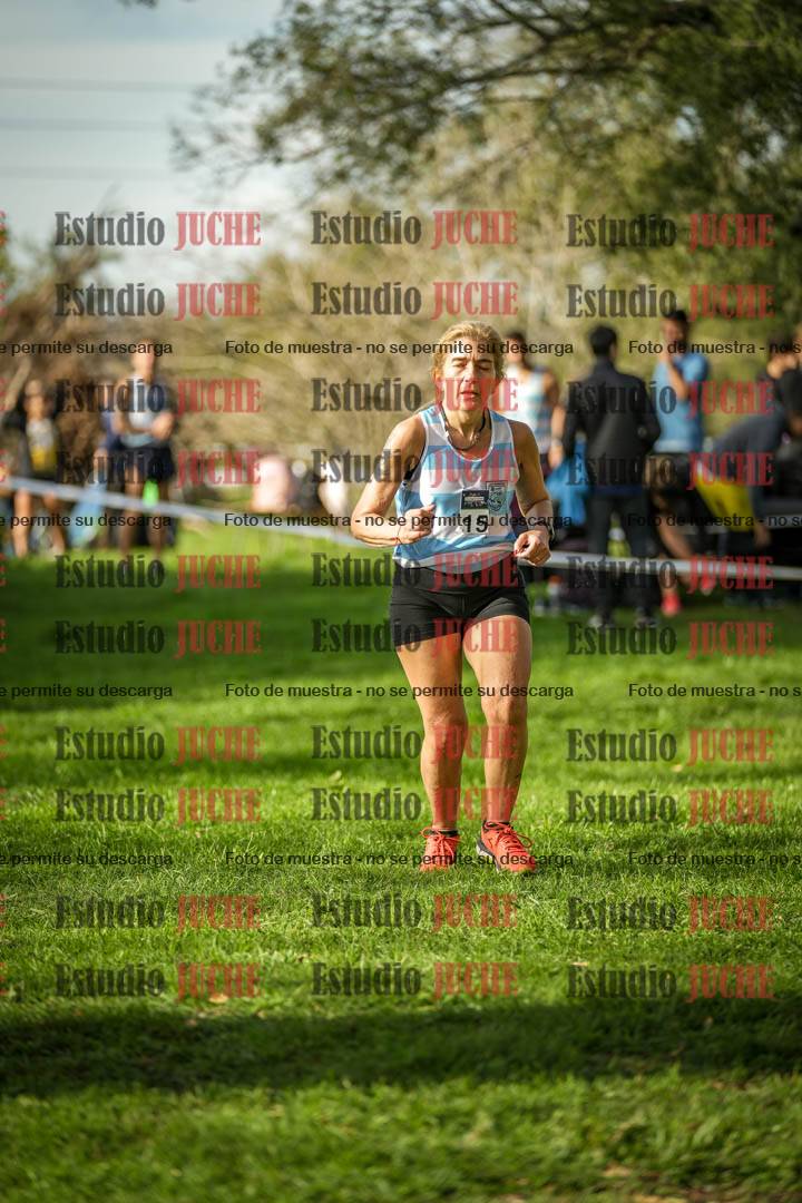 Fotos de la llegada del cross de 4000 m - mujeres