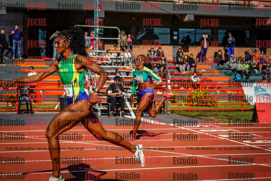 Fotos de los 100 m con vallas de mujeres - hepta 1