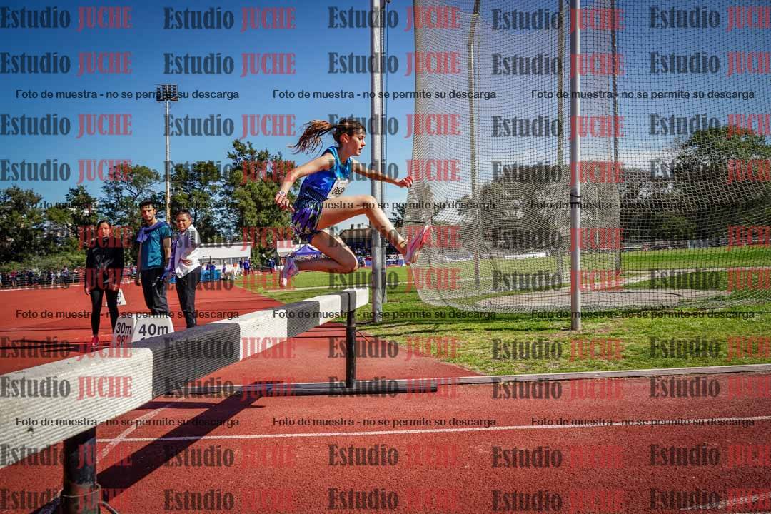 Fotos de los 1500 m con obstáculos de mujeres