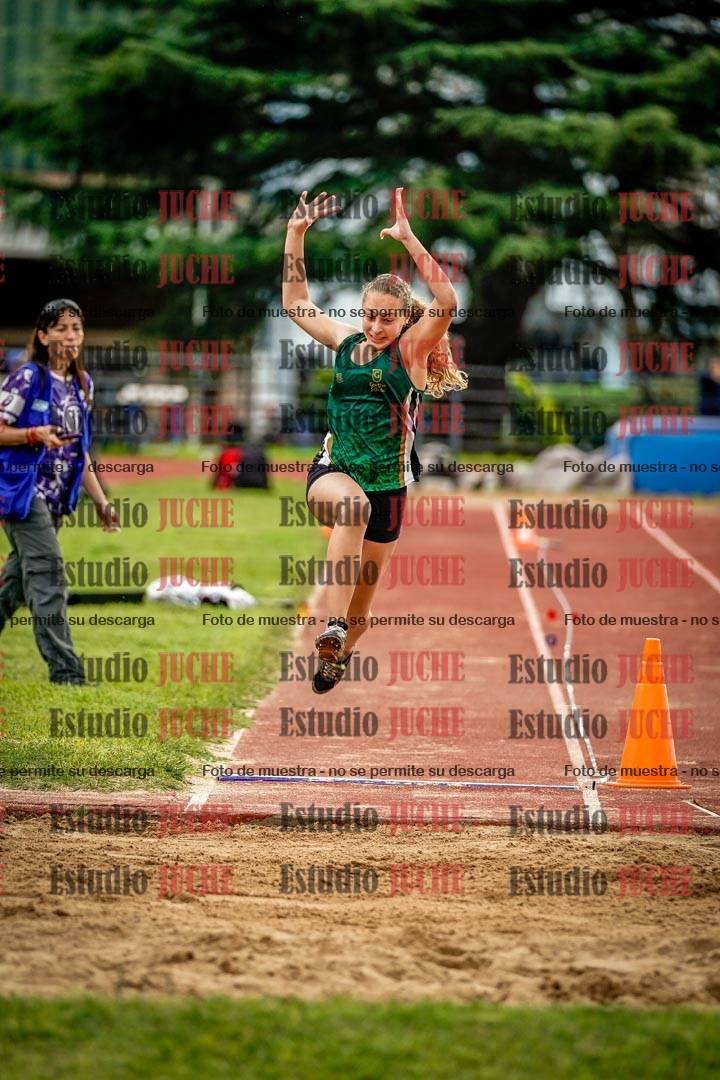 Fotos del salto en largo de mujeres - hexatlón 4