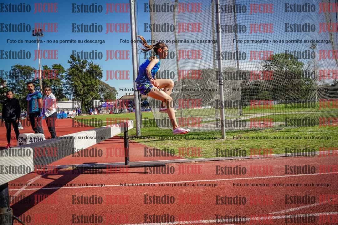Fotos de los 1500 m con obstáculos de mujeres