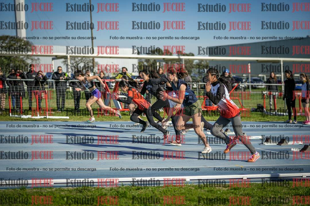 Fotos de los 80 m llanos de mujeres - U14