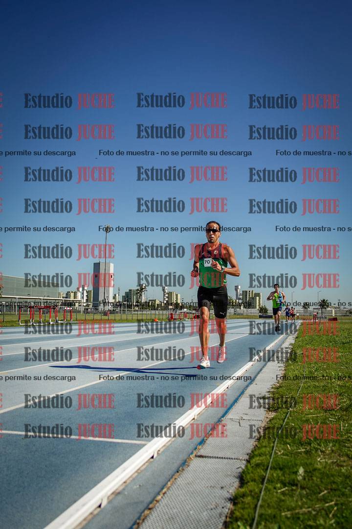 Fotos de los 5000 m de mujeres y varones - serie 1