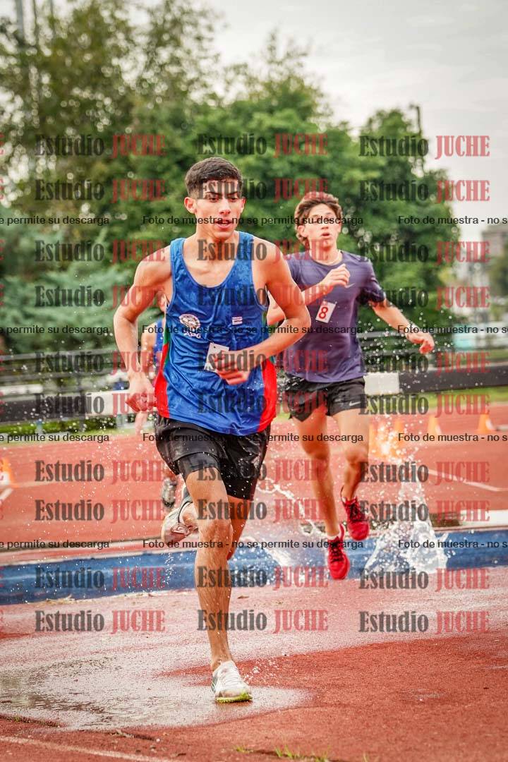 Fotos de los 3000 m con obstáculos de varones