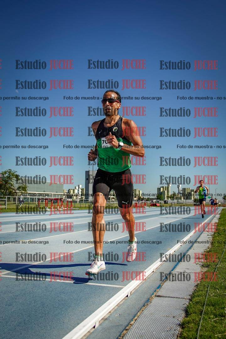 Fotos de los 5000 m de mujeres y varones - serie 1