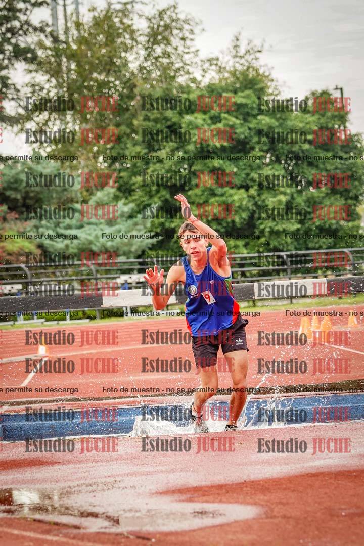 Fotos de los 3000 m con obstáculos de varones