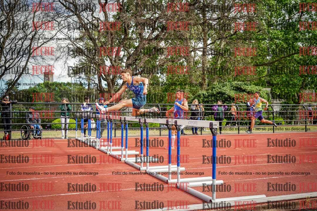 Fotos de los 400 m con vallas de varones