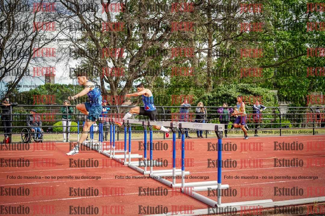 Fotos de los 400 m con vallas de varones