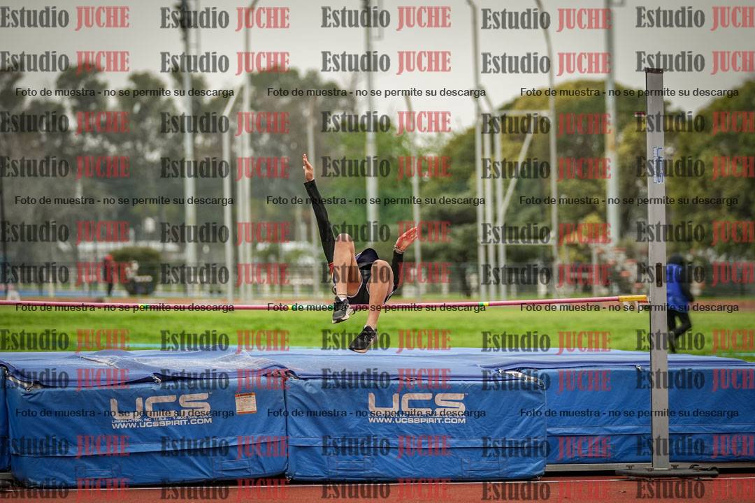 Fotos del salto en alto de mujeres y varones - todos los grupos