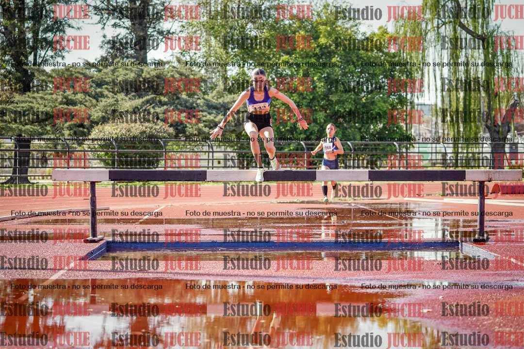 Fotos de los 1500 m con obstáculos de mujeres