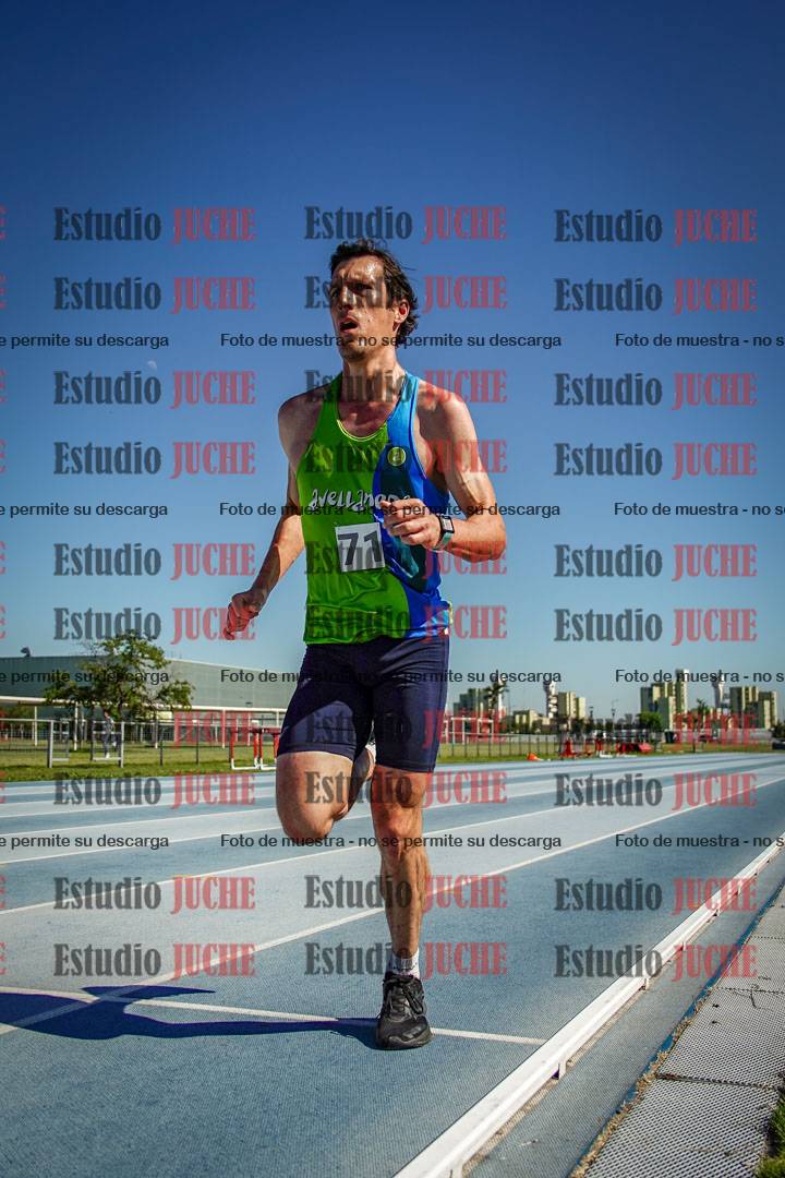 Fotos de los 5000 m de mujeres y varones - serie 1