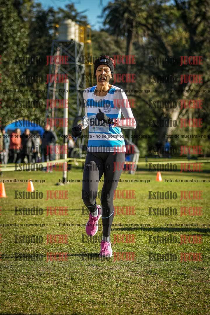 Fotos de la llegada del cross de 4000 m - mujeres