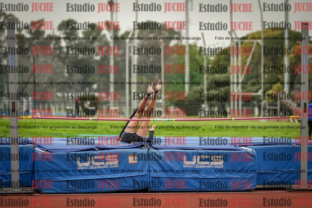 Fotos del salto en alto de mujeres y varones - todos los grupos