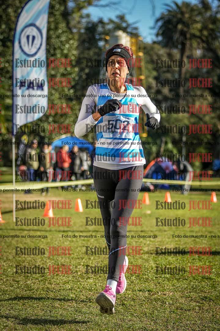 Fotos de la llegada del cross de 4000 m - mujeres