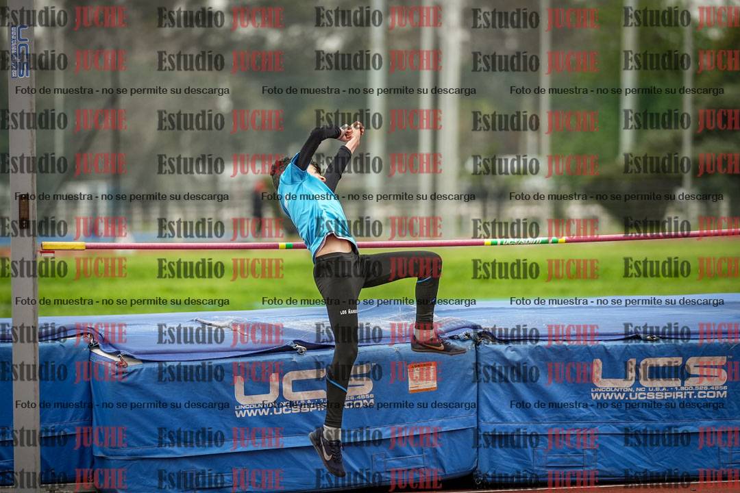 Fotos del salto en alto de mujeres y varones - todos los grupos