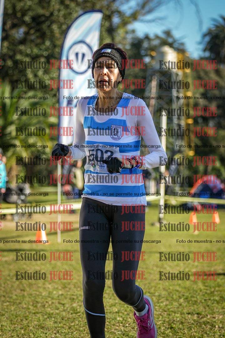 Fotos de la llegada del cross de 4000 m - mujeres