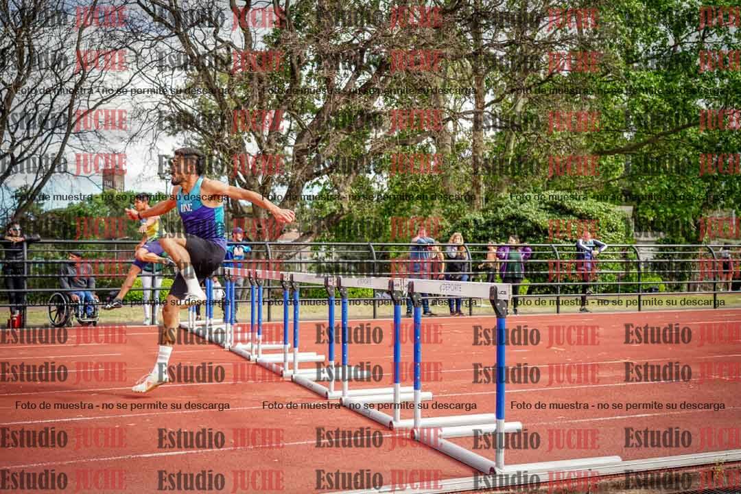Fotos de los 400 m con vallas de varones