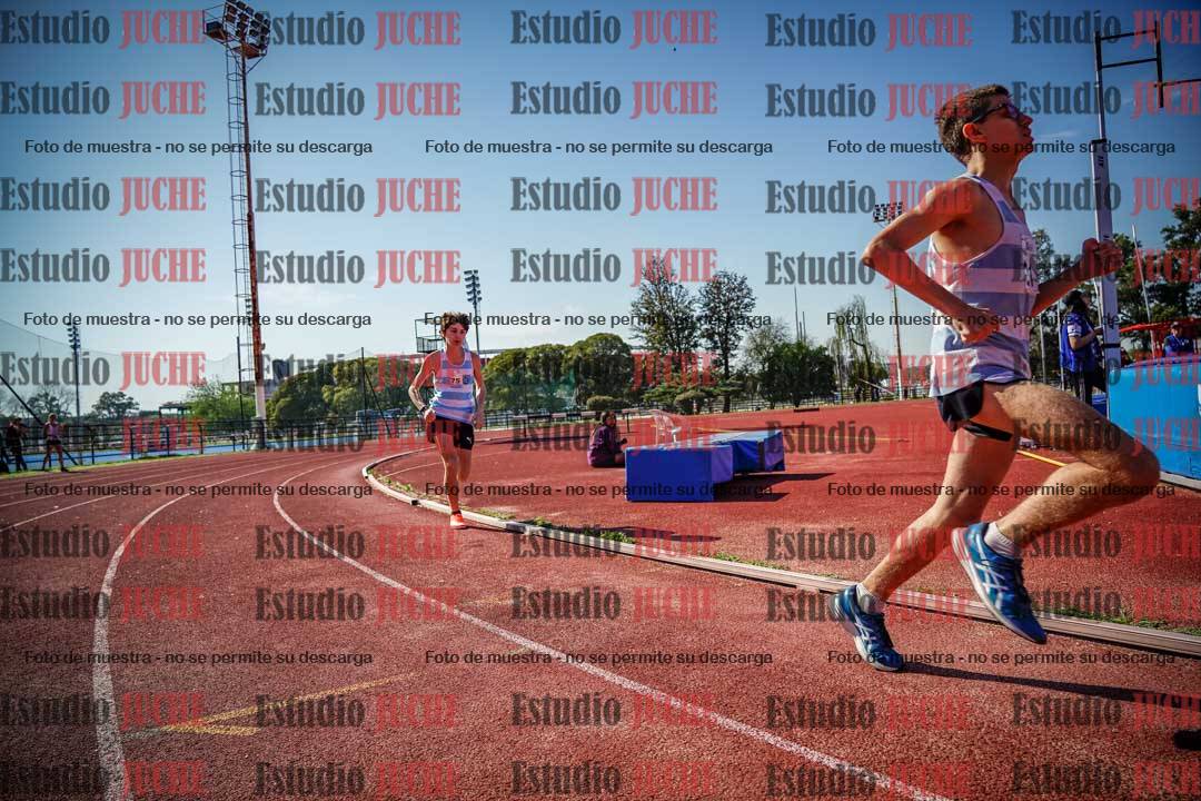 Fotos de los 600 m llanos de varones - U16