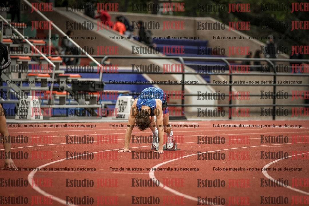Fotos de los 400 m con vallas de varones