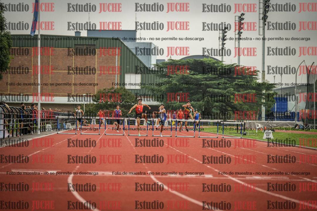 Fotos de los 400 m con vallas de varones