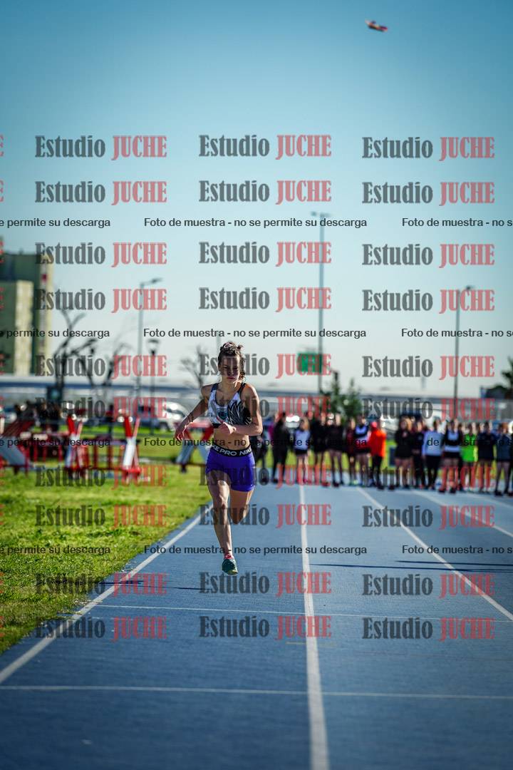 Fotos de los 80 m llanos de mujeres - U14
