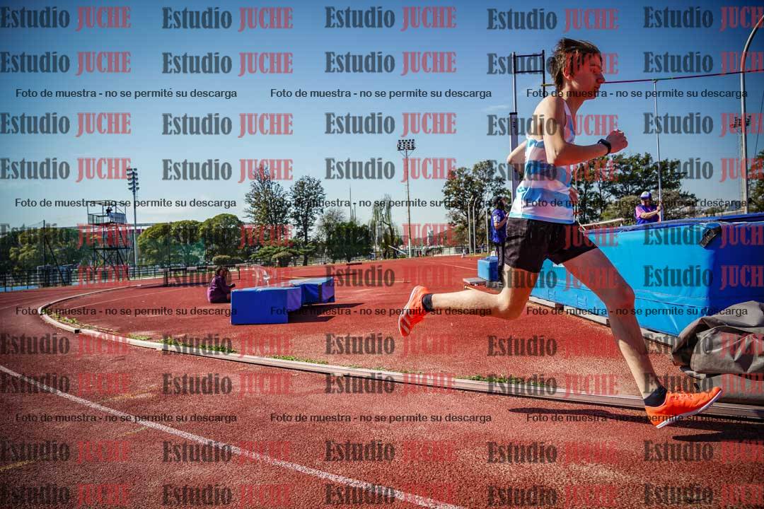 Fotos de los 600 m llanos de varones - U16
